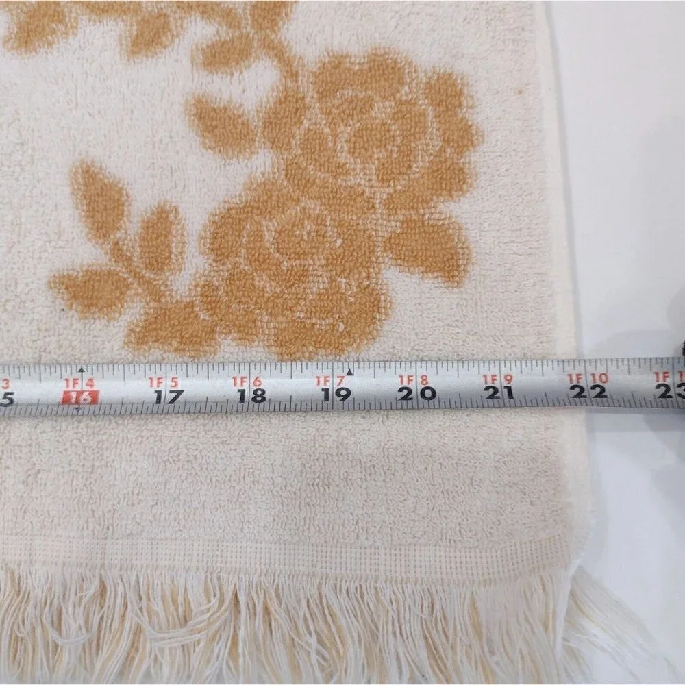 Vintage 70s Cannon Monticello Sculpted Floral Gold White Towel Retro 22 X 40